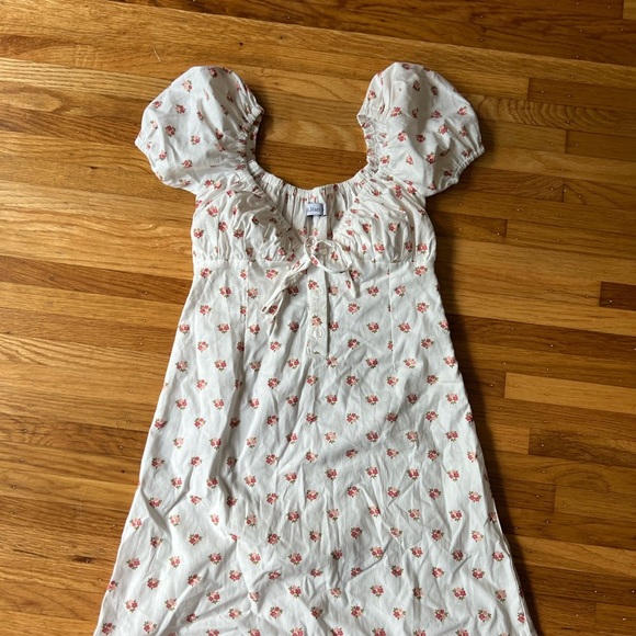 With Jean Audrey Dress - White Floral Print Milkmaid Style Cotton Mini Dress, XS - Picture 5 of 8
